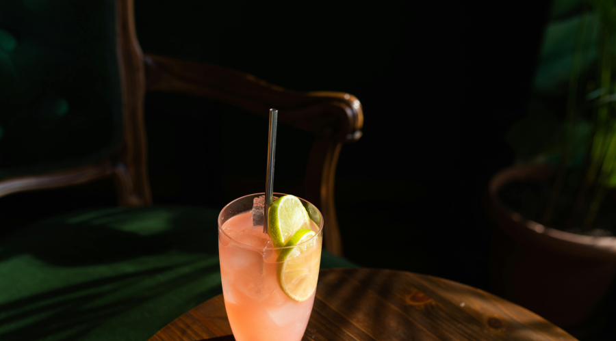 Alcoolisme festif : Et si les boissons festives sans alcool étaient la solution !