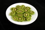 328 grammes de kiwi posés dans une assiette