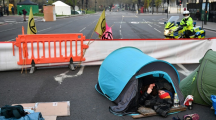 Plus de 100 personnes arrêtées à Londres après des blocages 