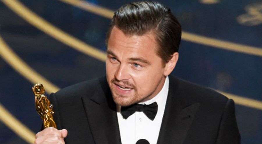 Le discours sur l'écologie de Leonardo Di Caprio Leonardo DiCaprio reçoit l'oscar du meilleur acteur en 2016