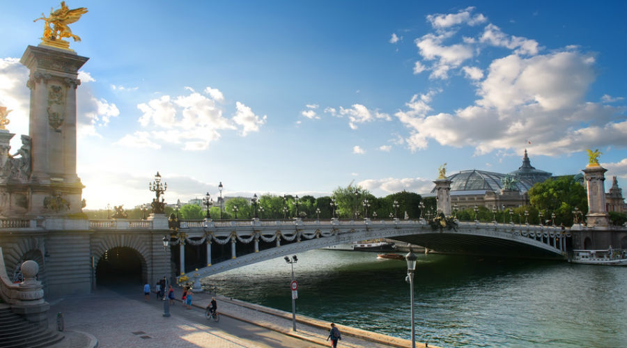 Le chef étoilé du George V invite les Parisiens à nettoyer les berges de Seine à ses côtés le 26 mai