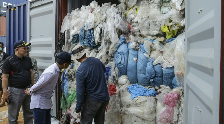 L’Indonésie va renvoyer plusieurs tonnes de déchets en France, aux Etats-Unis et en Australie