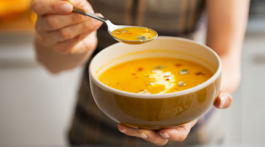 Une femme se retrouve paralysée après avoir consommé une soupe périmée