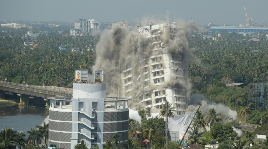 Hôtels en Inde détruits