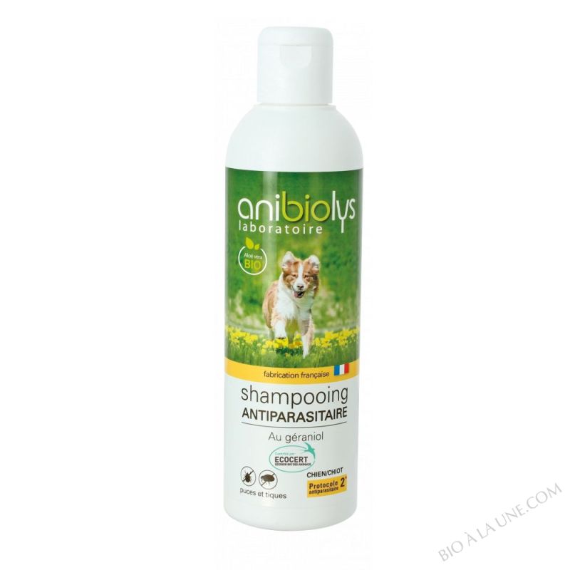 SHAMPOOING ANTIPARASITAIRE CHIEN